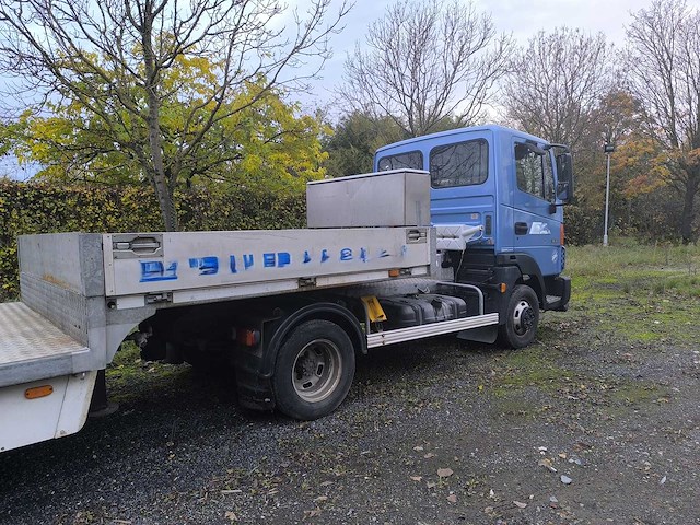 2010 nissan atleon met oplegger drowa opl7900 - afbeelding 12 van  16