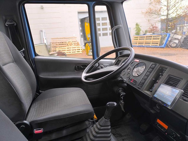 2010 nissan atleon met oplegger drowa opl7900 - afbeelding 15 van  16