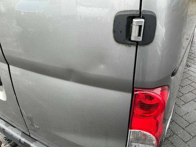 2010 nissan nv200 - afbeelding 13 van  24