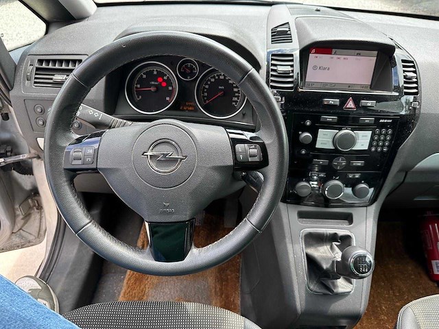 2010 opel zafira personenauto - afbeelding 3 van  19