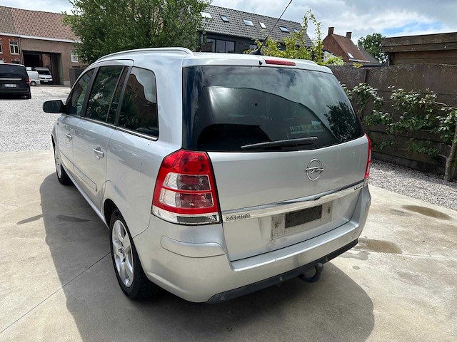 2010 opel zafira personenauto - afbeelding 13 van  19