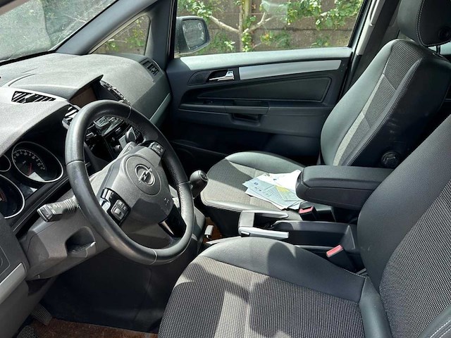 2010 opel zafira personenauto - afbeelding 18 van  19
