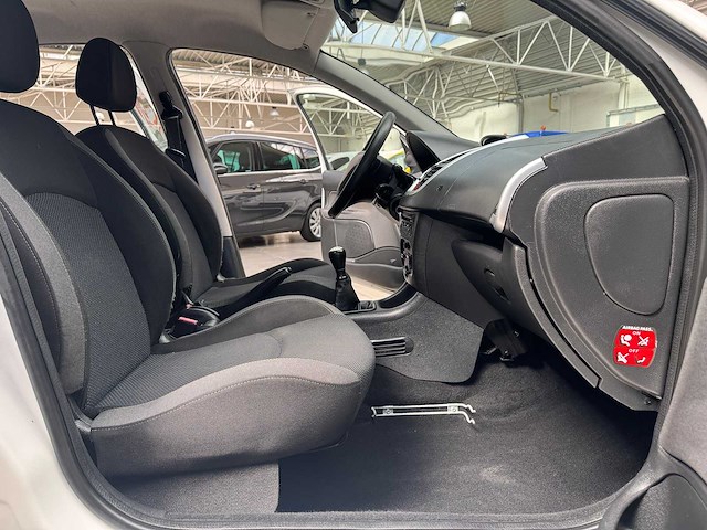 2010 peugeot 206+ - 93000 km - 1ste eigenaar - afbeelding 15 van  24