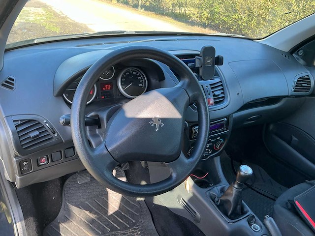 2010 peugeot 206+ personenauto - afbeelding 2 van  14