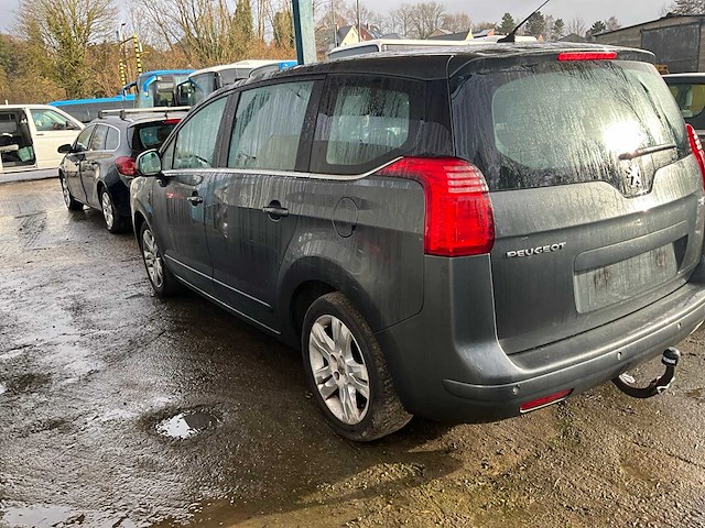 2010 peugeot 5008 personenauto - afbeelding 19 van  20