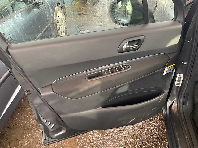 2010 peugeot 5008 personenauto - afbeelding 20 van  20