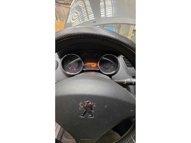 2010 peugeot 5008 personenauto - afbeelding 14 van  18
