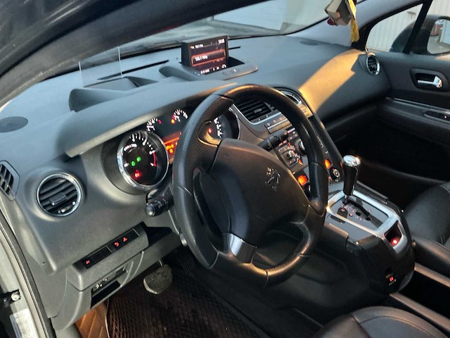 2010 peugeot 5008 personenauto - afbeelding 3 van  24