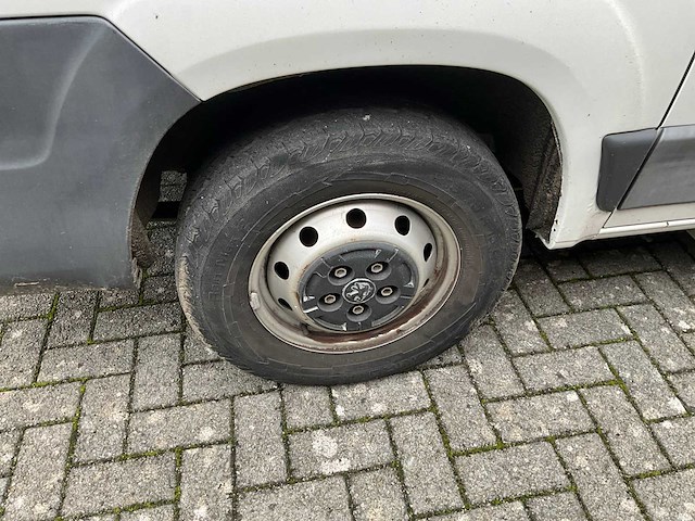 2010 peugeot boxer minibus - 9 personen - trekhaak - afbeelding 8 van  50