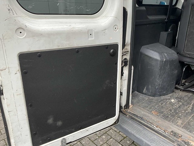 2010 peugeot boxer minibus - 9 personen - trekhaak - afbeelding 35 van  50