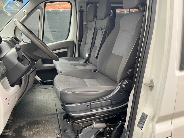 2010 peugeot boxer minibus - 9 personen - trekhaak - afbeelding 16 van  50