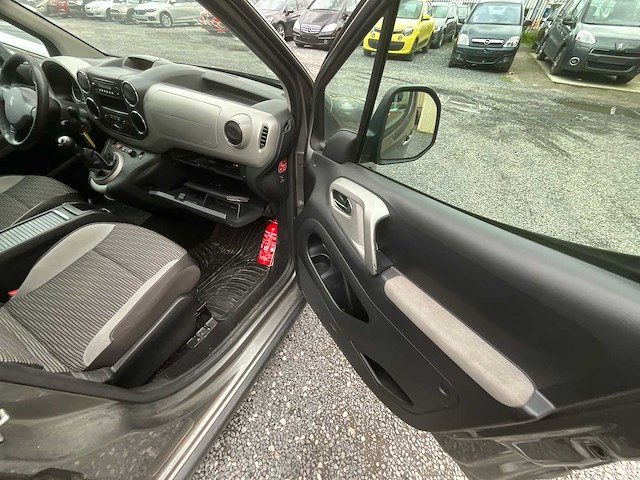 2010 peugeot partner bedrijfswagen - afbeelding 13 van  23