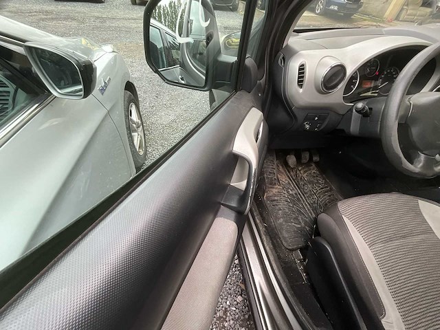 2010 peugeot partner bedrijfswagen - afbeelding 21 van  23