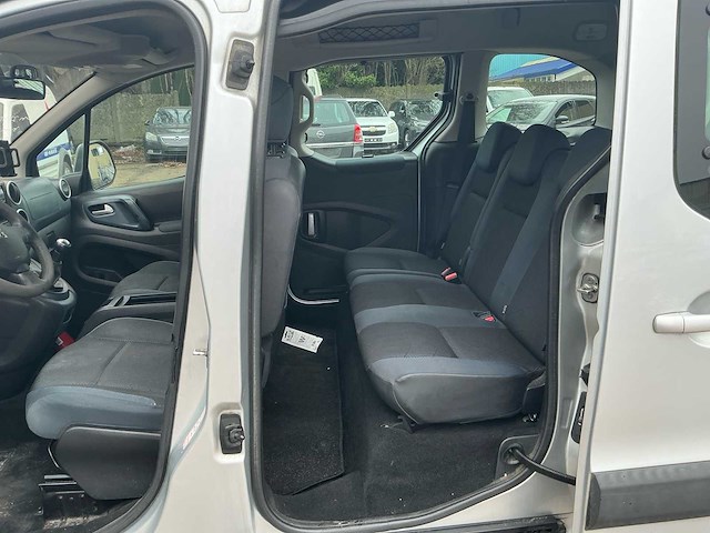 2010 peugeot partner tepee personenauto - afbeelding 9 van  23