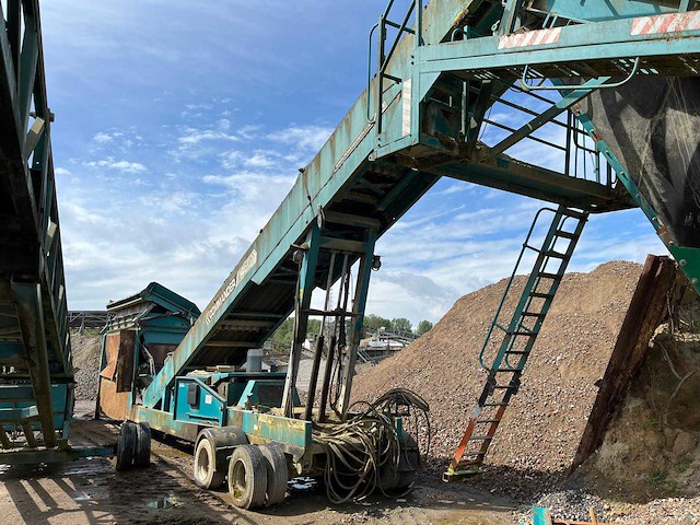 2010 powerscreen commander 1400 mobiele zeefinstallatie - afbeelding 17 van  26