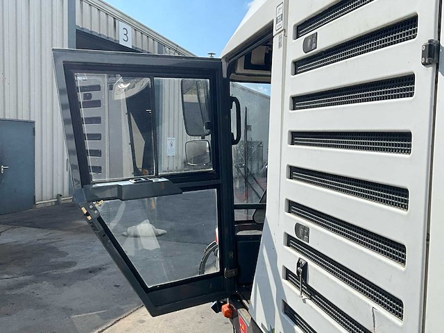 2010 ravo 540cd straatveegmachine - afbeelding 6 van  44