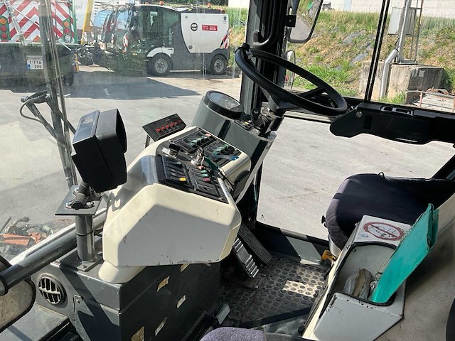 2010 ravo 540cd straatveegmachine - afbeelding 10 van  44