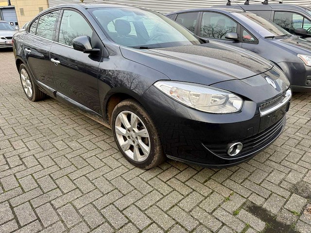 2010 renault fluence personenauto - afbeelding 11 van  17
