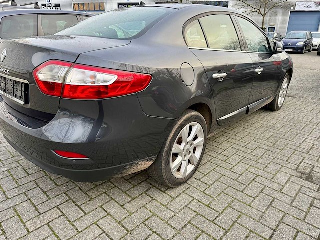 2010 renault fluence personenauto - afbeelding 15 van  17
