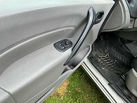 2010 renault kangoo lichte vracht personenauto - afbeelding 8 van  32