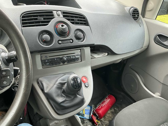 2010 renault kangoo lichte vracht personenauto - afbeelding 11 van  32