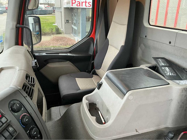 2010 renault kerax 430 vrachtwagen - afbeelding 11 van  24