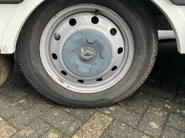 2010 renault master paardenwagen - 2.5 dci 120 pk - 685kg laadvermogen - afbeelding 18 van  54