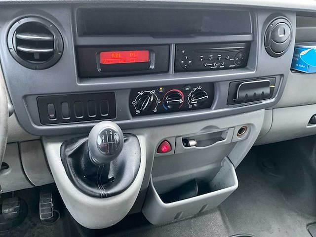 2010 renault master paardenwagen - 2.5 dci 120 pk - 685kg laadvermogen - afbeelding 31 van  54