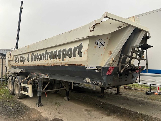 2010 robuste kaiser s3302v37 oplegger - afbeelding 1 van  9