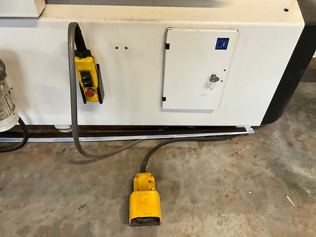 2010 scm windor 20 horizontaal cnc-bewerkingscentrum - afbeelding 18 van  41