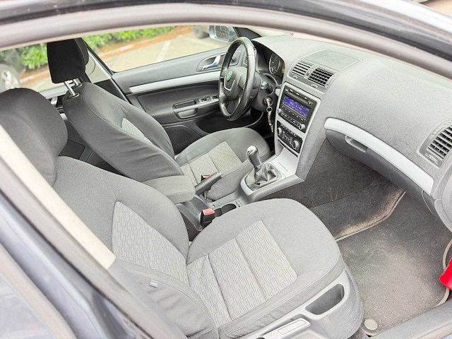 2010 skoda octavia combi 1z - stationwagen - afbeelding 11 van  28