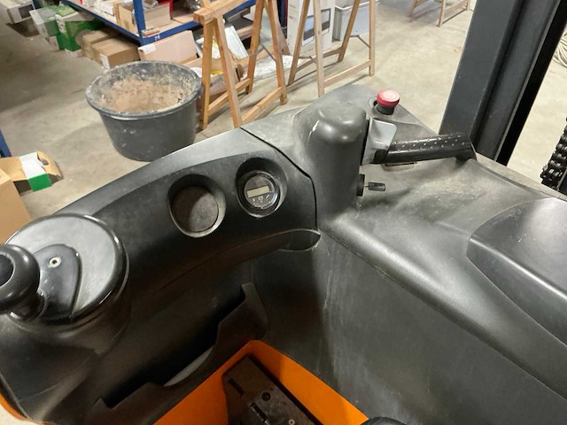 2010 still sv12 stapelaar - afbeelding 3 van  3