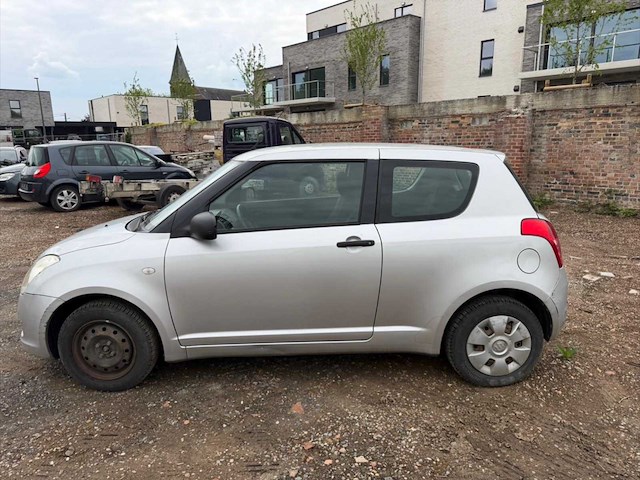 2010 suzuki swift auto - afbeelding 23 van  26