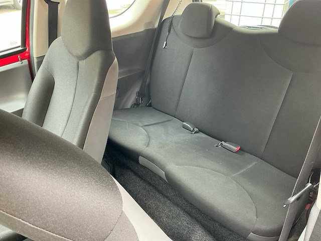 2010 toyota aygo personenauto - afbeelding 4 van  25