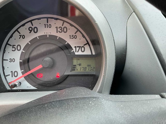 2010 toyota aygo personenauto - afbeelding 5 van  25