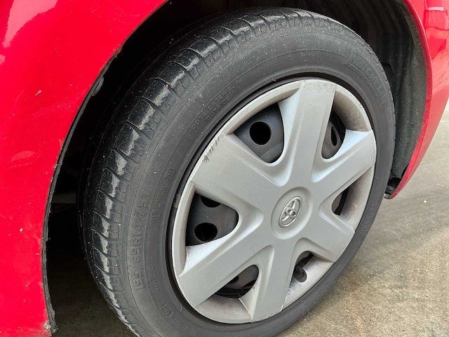 2010 toyota aygo personenauto - afbeelding 11 van  25