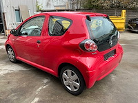 2010 toyota aygo personenauto - afbeelding 19 van  25