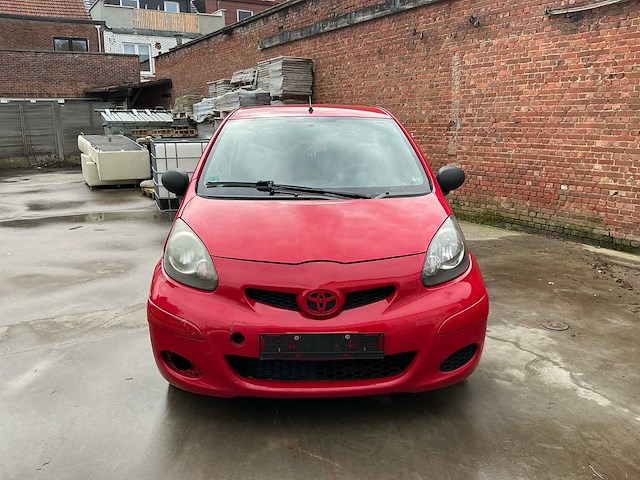 2010 toyota aygo personenauto - afbeelding 24 van  25