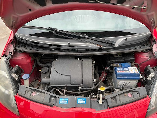 2010 toyota aygo personenauto - afbeelding 12 van  25