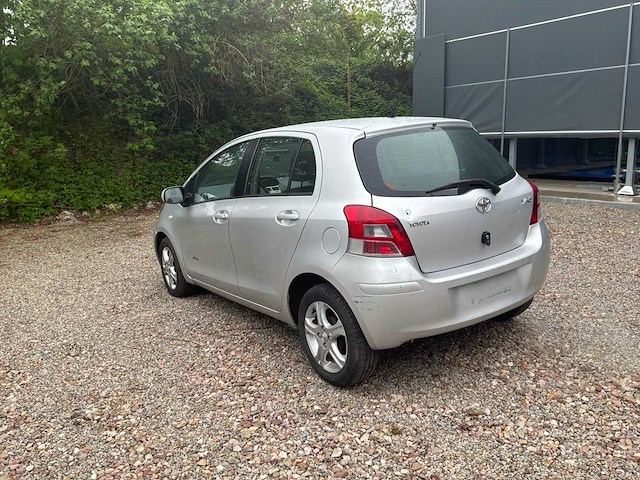 2010 toyota yaris auto - afbeelding 5 van  25