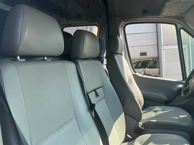 2010 volkswagen crafter 2.5 tdi maxi - afbeelding 12 van  23