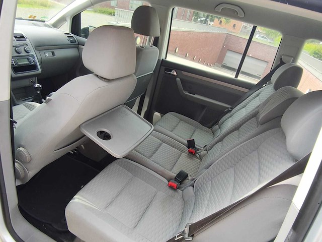 2010 volkswagen touran 7-seat personenauto - afbeelding 2 van  23