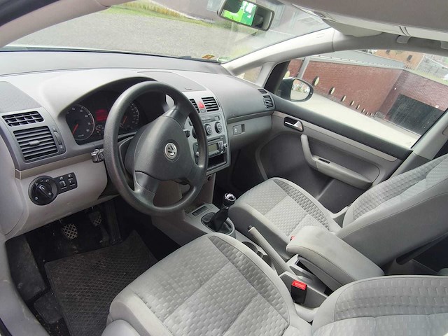 2010 volkswagen touran 7-seat personenauto - afbeelding 22 van  23
