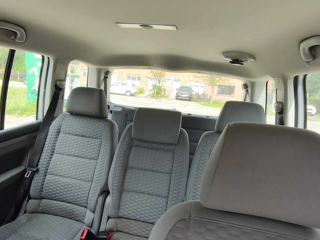 2010 volkswagen touran 7-seat personenauto - afbeelding 3 van  23