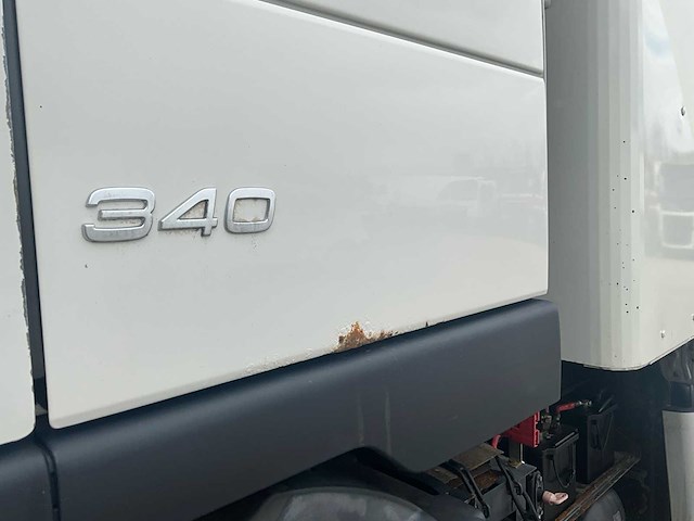 2010 volvo fm hydraulische laadklep - airco - automaat - afbeelding 20 van  57