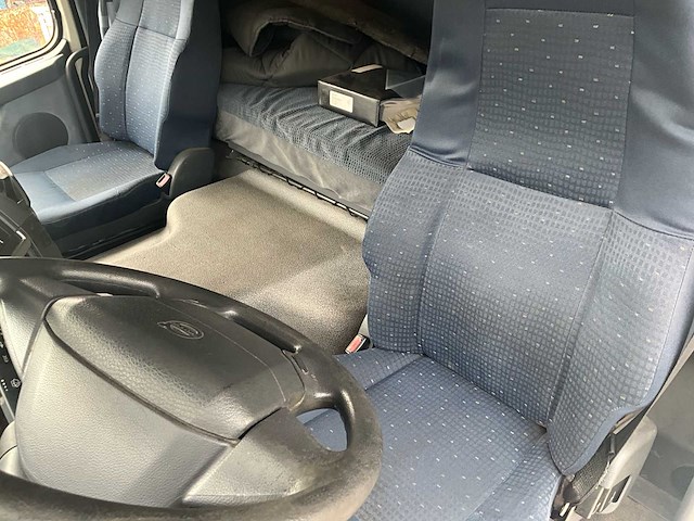 2010 volvo fm hydraulische laadklep - airco - automaat - afbeelding 24 van  57