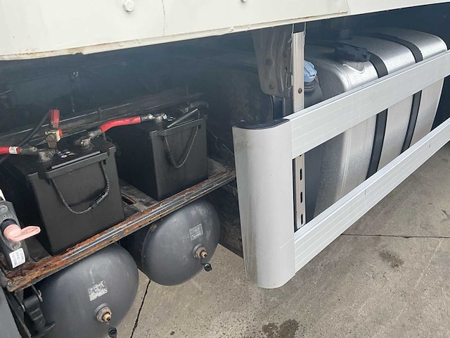 2010 volvo fm hydraulische laadklep - airco - automaat - afbeelding 57 van  57