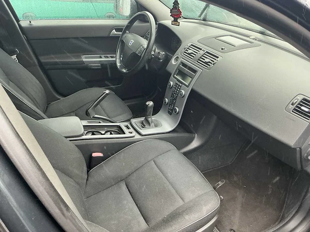 2010 volvo v50 - 1.6d - personenauto - afbeelding 2 van  31