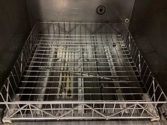 2010 winterhalter gs640 korvenvaatwasmachine - afbeelding 7 van  8