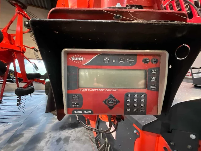 20107 kuhn pro271 voermengwagen - afbeelding 15 van  25